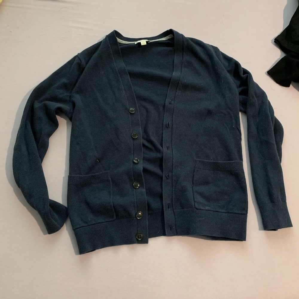 the gap navy cardigan